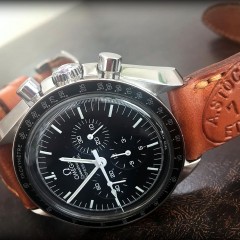 omega speedmaster sur bracelet montre ammo