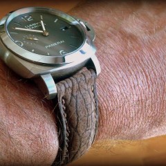 bracelet morgan en requin nubucké sur Panerai